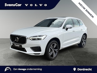 Volvo XC60 2.0 T8 Twin Engine AWD R-Design | Luchtvering | Panoramdak |