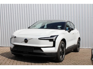 Volvo EX30 Single Motor Plus 51 kWh| Google navigatie | Stoelverwarming | Stuurwiel verwarming | Elektrische bestuurdersstoel | Achteruitrijcamera | Apple Carplay | Elektrisch bedienbare achterklep | DAB radio | Premium audio by Harman Kardon | 18" lichtmetalen velgen