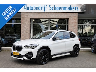 BMW X1 sDrive18i High Executive TREKHAAK-AFN STOELVERW. CAMERA ELEC.KLEP NAVI CRUISE DAB CRUISE CLIMA 2XPDC 18''LMV