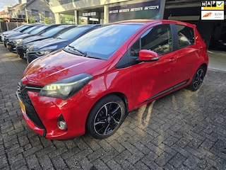 Toyota Yaris 1.3 VVT-i Dynamic | 1E EIGENAAR | 3/6 OF 12MND GARANTIE | AIRCO | LMV | CAMERA | NAVI | NW APK |