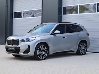 BMW iX1 xDrive30|M Sport|Pano|Trekh.| HUD |20''| 96% SOH!