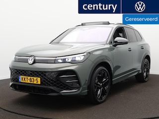 Volkswagen Tiguan 1.5 eHybrid R-Line Edition | Panodak | 360 Camera | Harman Kardon | Zwenk. Trekhaak | Massage stoelen |
