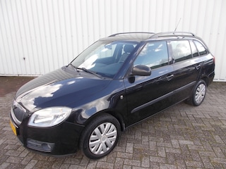 Skoda Fabia Combi 1.2-12V Go ( NW. APK KEURING BIJ VERKOOP )