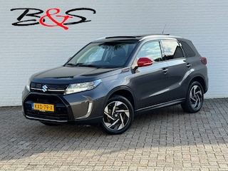 Suzuki Vitara 1.5 Hybrid Style Trekhaak 4 Seizoenen banden Panorama dak Camera Carplay Navigatie
