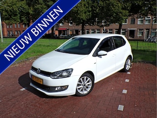 Volkswagen Polo 1.0 Comfortline NAVIGATIE CRUISECONT IJSKOUDE AIRCO.....