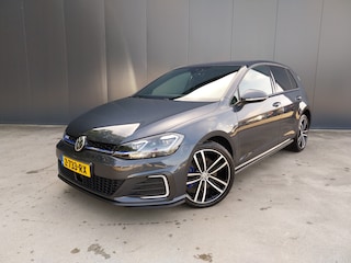 Volkswagen Golf 1.4 TSI PHEV GTE VIRTUAL COCKPIT ADAPT CRUISE CAMERA LED NAVI ECC