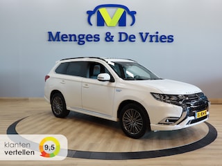 Mitsubishi Outlander 2.4 PHEV S-Edition Airco ECC | Panorama | Trekhaak | Adaptive Cruise | Keyless | Leder | Stuur \ Stoelverwarming | Isofix | NAP