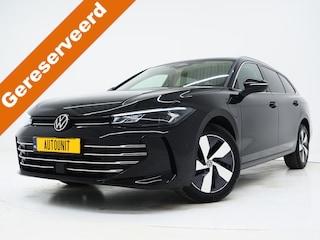 Volkswagen Passat Variant 1.5 eHybrid 204PK | Leder/Alcantara | Massage | Stoelkoeling | Trekhaak | HUD | 360 | Keyless