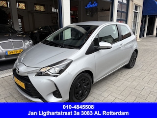 Toyota Yaris 1.5 VVT-i Aspiration AUTOMAAT/NL AUTO/CLIMA/CAMERA