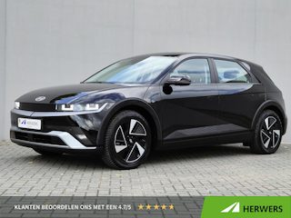 Hyundai Ioniq 5 Connect 84 kWh / Accu SoH 99,2 % / Fabrieksgarantie tot 04-2030 / CCS snelladen / 19" LM wielen & All Season banden / 1.600 kg Trekgewicht / Elektrische achterklep / Stuur & Stoelverwarming / Warmtepomp / Achteruitrijcamera / Adaptief cruise control /