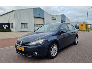 Volkswagen Golf 1.2 TSI Highline BlueMotion PANO NAVI CRUISE TREKHAAK 2 X SLEUTELS