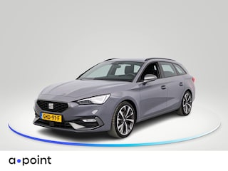 Seat Leon Sportstourer FR Business Intense 1.5 eTSI 150 pk Automaat | Verlengde garantie | Navigatie | Parkeersensoren (Park assist) | Achteruitrijcamera | Autom. airco (3 zones) | Matrix LED koplampen |
