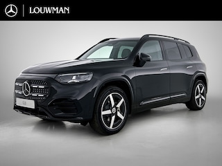 Mercedes-Benz GLB 200 Business Solution AMG 7p. 58 kWh | Premium pakket | Winterpakket | Nightpakket | Stoelenpakket | Trekhaak | Vast panoramadak | Massage functie | 19” vijfspaaks lichtmetalen AMG-velgen | GUARD 360° |