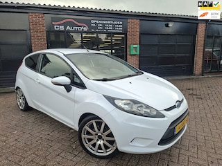 Ford Fiesta 1.25 Trend export-handel /koppeling slecht