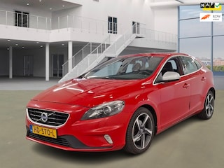 Volvo V40 2.0 D2 R-Design Business AIRCO CRUISE NAVI PDC