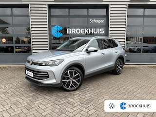 Volkswagen Tiguan 1.5 TSI eHybrid 204 pk Elegance | Wegklapbare Trekhaak | Achteruitrijcamera | Cruise control adaptief |