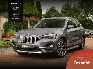 BMW X1 xDrive25e High Ex. | Stormbay | Camera | Trekhk afn | Elek.st. | Leer | 19 inch | Uniek!