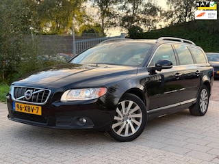 Volvo V70 1.6 T4 Limited Edition AUTOMAAT AIRCO PANO PDC