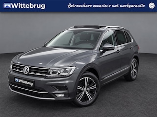 Volkswagen Tiguan 1.5 TSI ACT 150pk Highline DSG Automaat / Panorama schuifk dak / Navigatie / Wegkl trekhaak /