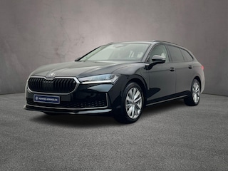 Skoda Superb Combi 1.5 TSI PHEV Edition 204pk DSG Automaat, Trekhaak, Stoelverwarming, Achteruitrijcamera, Adaptive cruise control, Dodehoeksensoren, Parkeersensoren, Navigatie, App-connect, LED koplampen