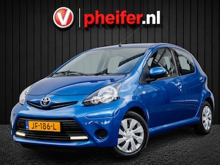 Toyota Aygo 1.0 VVT-i Aut. Aspiration Elek. ramen/ Radio-cd speler/ Isofix