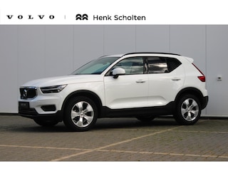 Volvo XC40 T2 129PK AUT8 Momentum Core | Cruise Control | Navigatie | Verwarmbare voorstoelen + stuurwiel | Park Assist achter | Bluetooth telefoon | Volvo OnCall | Apple CarPlay/Android Auto | 17'' Lichtmetalen wielen |