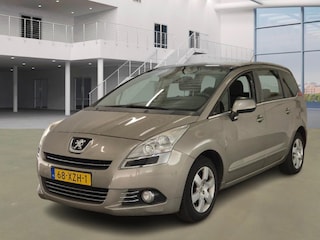 Peugeot 5008 1.6 VTi Style 5p/ PANO/ SCHERM