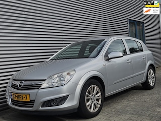 Opel Astra 1.6 Temptation 11-2008 Reflexzilver Metallic