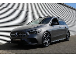 Mercedes-Benz B-klasse 200 Aut AMG Pakket AMG NightPakket (Panoramadak Sportleder Navi/Camera Sfeer Trekhaak Full-Led PrivacyGlass Pdc V+A)