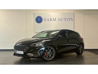 Ford Focus 2.3 EcoBoost ST-3 280pk Navi / LED / CAM / B&O / PDC / '19'