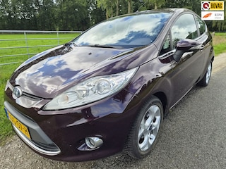 Ford Fiesta 1.4 Titanium nieuwe dis riem bij afl!