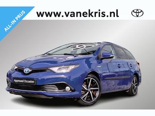 Toyota Auris Touring Sports 1.8 Hybrid Dynamic Ultimate, Trekhaak, Climate control, Stootlijsten, Privacy glass.