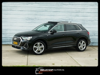 Audi Q3 35 TFSI S-Line Automaat Pano Trekhaak Leer Xenon Cam