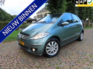 Mercedes-Benz A-klasse 170 Elegance Automaat Panoramadak Ecc Cruisecontrol Navigatie Lm Velgen ***Goed Onderhouden***