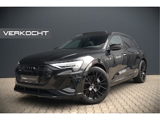 Audi e-Tron 50 quattro Launch edition Black 71 kWh | Black Edition | Panoramadak | Memory Seat | Luchtvering | Adaptive Cruise Control | Keyless | Matrix LED | Trekhaak | Stoelverwarming | NAP | SOH 94,39%