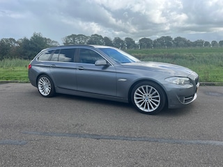 BMW 5-serie Touring 523i High Executive BJ 2010 / AIRCO / OPEN DAK / ZEER NETTE STAAT