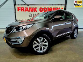 Kia Sportage 1.6 GDI 135PK DynamicPlusLine + NAP|OH historie|2e eig.|Trekhaak|Pano|Camera|Climate|Cruise|Navi|PDC|17"LMV