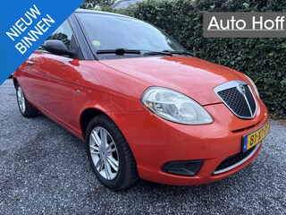 Lancia Ypsilon 1.2 B-colore | Airco | Elekt. Ramen | LMV | Radio / CD | Nieuwe APK!