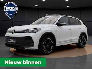 Volkswagen Tiguan 1.5 eHybrid R-Line | Pano dak | Trekhaak | 20" | Navigatie | Stoelverwarming |