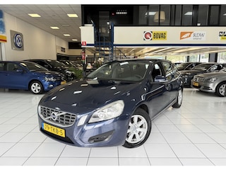 Volvo V60 1.6 T3 Kinetic Automaat Bovag Garantie