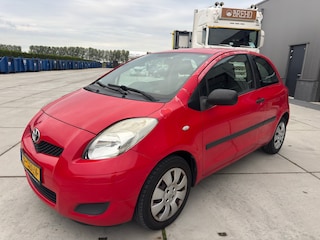 Toyota Yaris 1.3 VVTi Aspiration airco Allseason