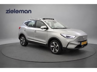 MG ZS Long Range Luxury 70 kWh - Panorama, Carplay, Camera, Leer, SOH 97,08%