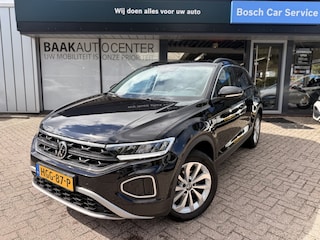 Volkswagen T-Roc 1.5 TSI Life Edition | Camera | Virtual cockpit