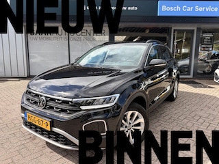 Volkswagen T-Roc 1.5 TSI Life Edition | Camera | Virtual cockpit