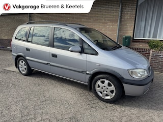 Opel Zafira 1.8-16V Elegance