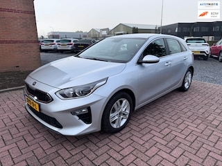 Kia Ceed 1.6 CRDi DynamicLine, Euro 6, Marge, Apple Carplay, Hatchback