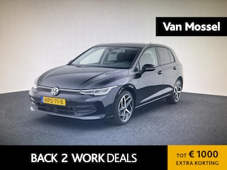 Volkswagen Golf 1.5 eHybrid Life Edition 204PK| | Apple Carplay Draadloos | Achteruitrijcamera | Parkeersensoren Voor & Achter | Digitale Cockpit |
