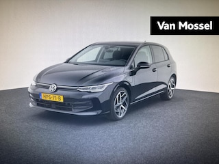 Volkswagen Golf 1.5 eHybrid Life Edition 204PK| | Apple Carplay Draadloos | Achteruitrijcamera | Parkeersensoren Voor & Achter | Digitale Cockpit |