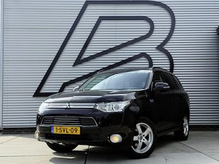 Mitsubishi Outlander 2.0 PHEV instyle 2e Eigenaar|Pano|Camera|Cruise|Stoelverw|Trekhaak|Navi|Elek ramen|N.A.P|Nieuwe APK bij aflevering