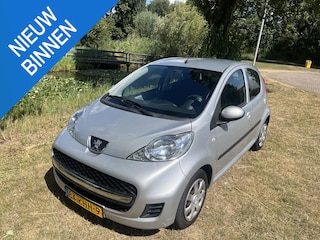Peugeot 107 1.0-12V Sublime MOOI + GOED